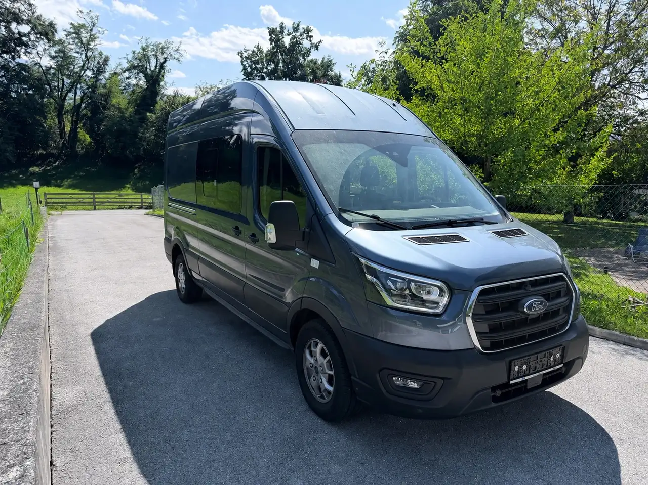 Ford Transit Bus Minibus 2,0 EcoBlue HD L3H2 410 Trend Aut. — photo 1 of 7