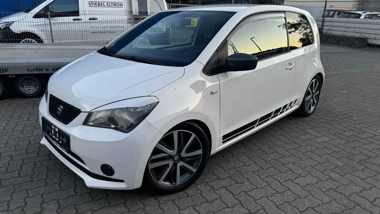 Volkswagen up! MiiFR-Wie100TKM a1.Hd KLIMA SH KWFw FP!TÜVneu — photo 1 of 15