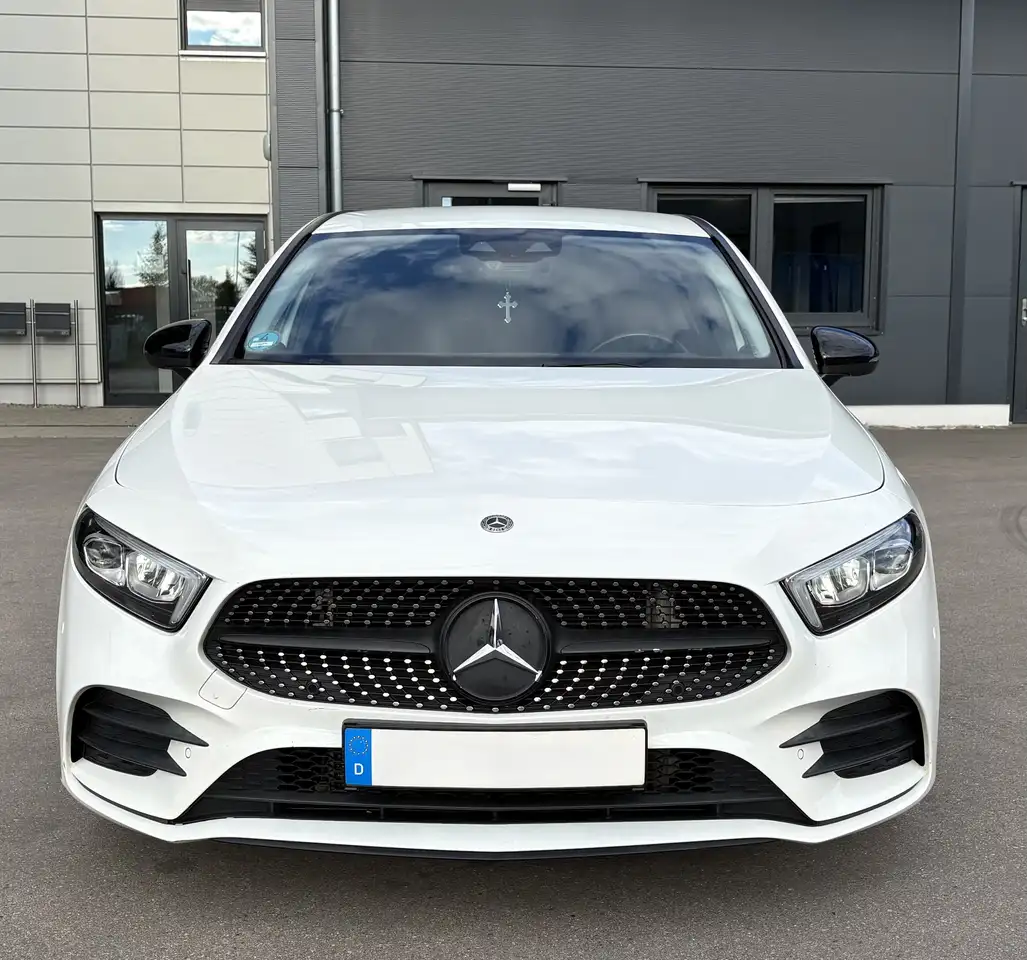 Mercedes-Benz A 220 AMG SPORTLINE*AUTOM*NAV*LED — photo 1 of 20