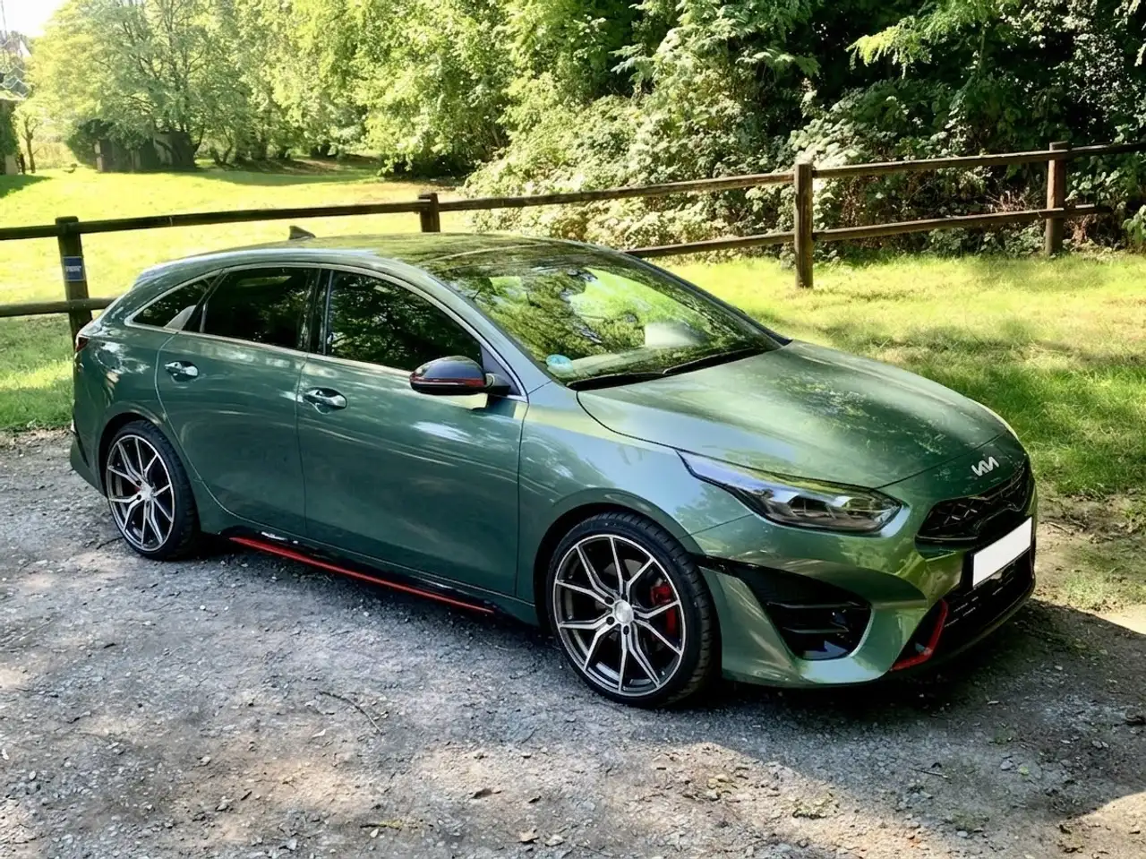 Kia ProCeed / pro_cee'd GT - Vollausstattung + Extras — photo 1 of 23