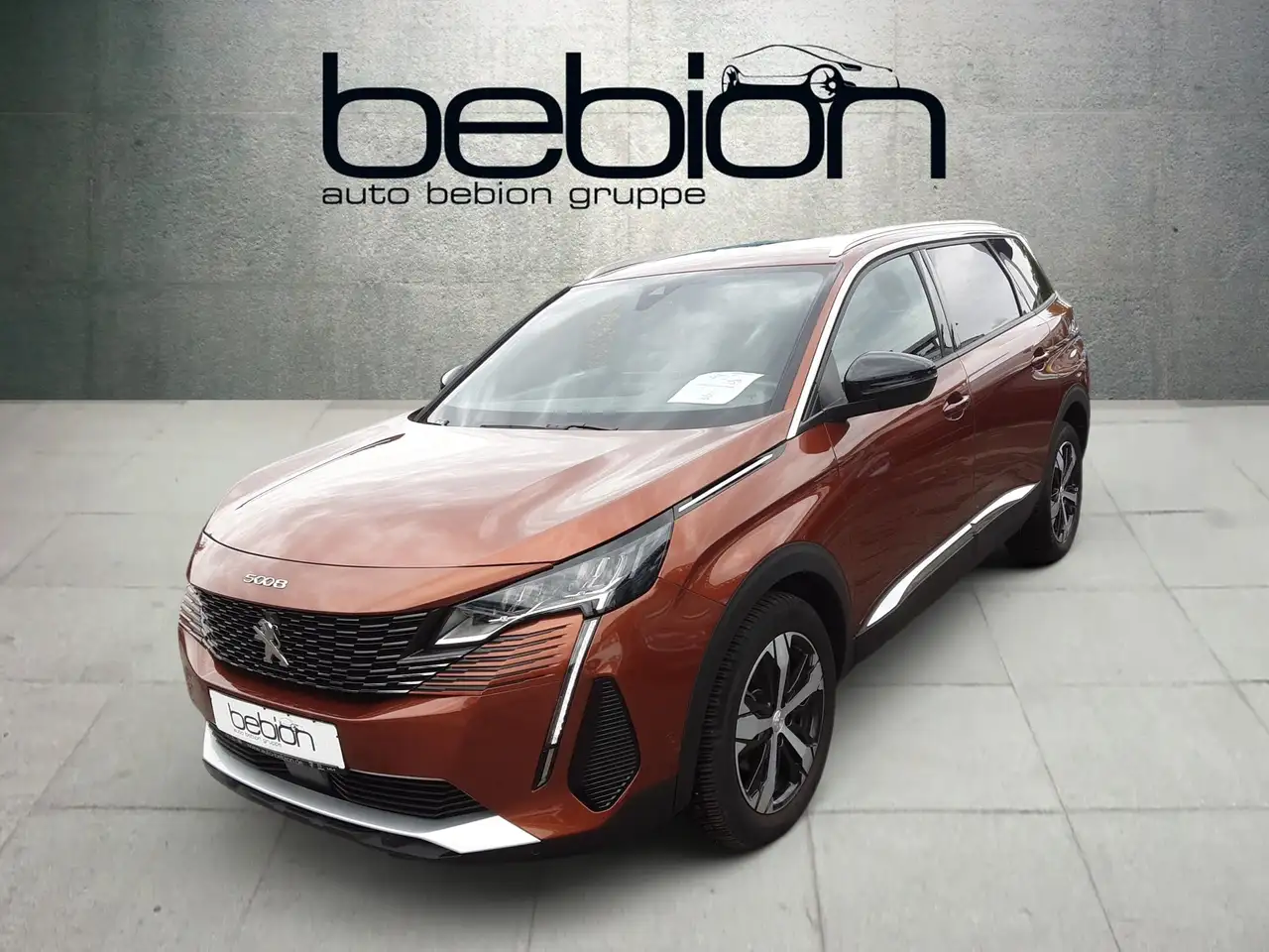 Peugeot 5008 1.2 PureTech 130 Allure Pack ACC KeyLess LM — photo 1 of 19