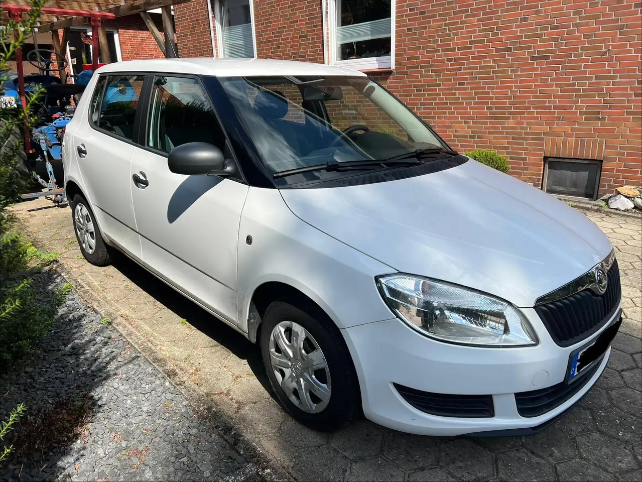 Skoda Fabia Fabia II Fließheck 1.2 HTP Ambition — photo 1 of 14