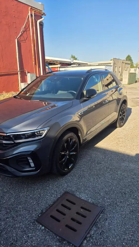 Volkswagen T-Roc T-Roc I 2022 1.5 tsi R-Line dsg — photo 1 of 9