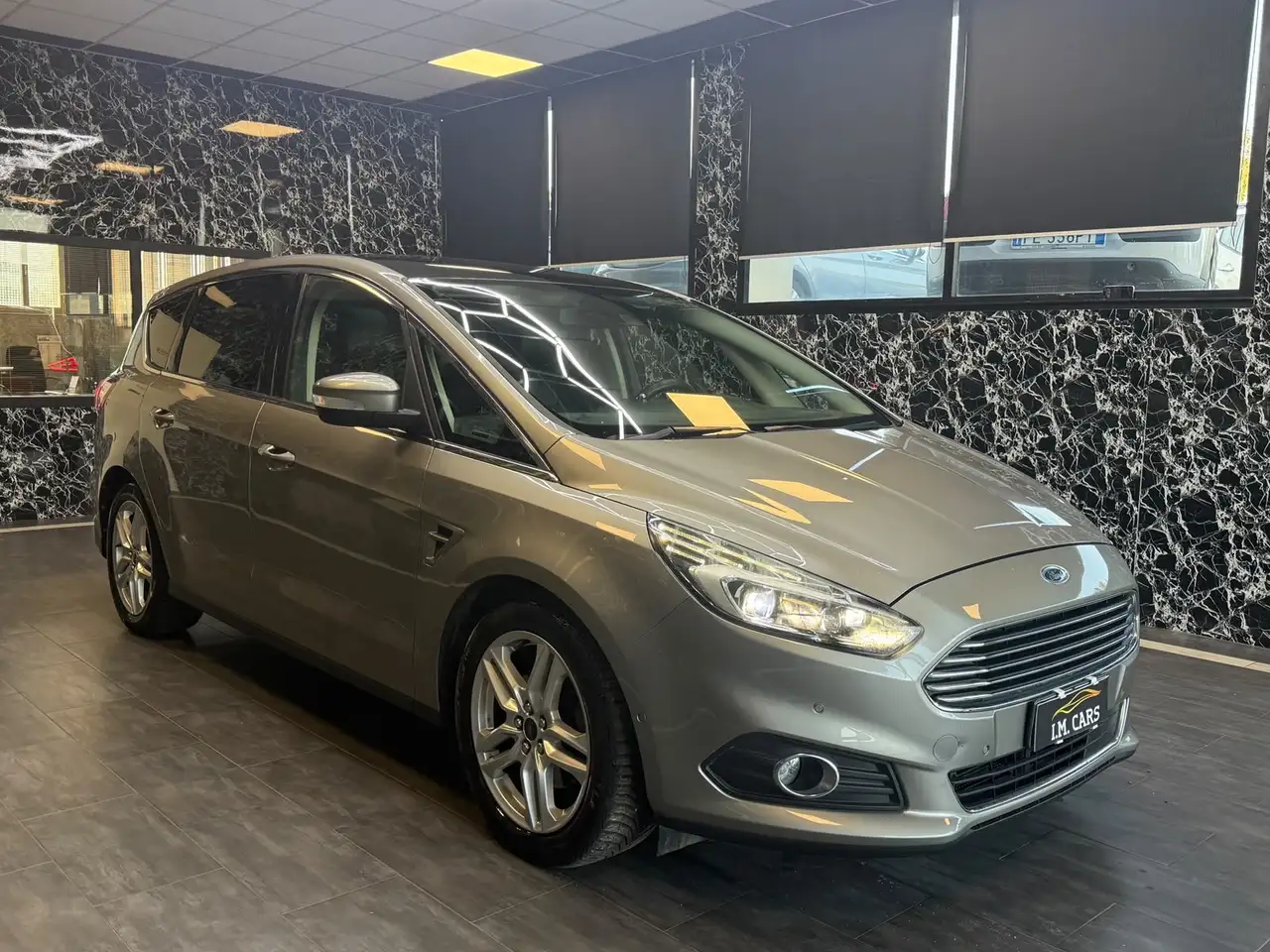 Ford S-Max 2.0 tdci Titanium awd s&s 180cv powershift — photo 1 of 15