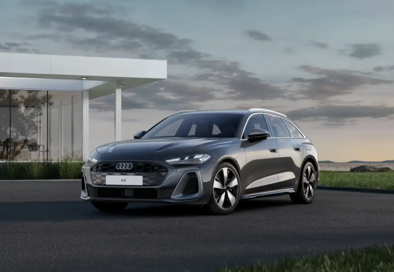 Audi A5 Avant e-hybrid S line quattro S tronic 220kW — photo 1 of 10