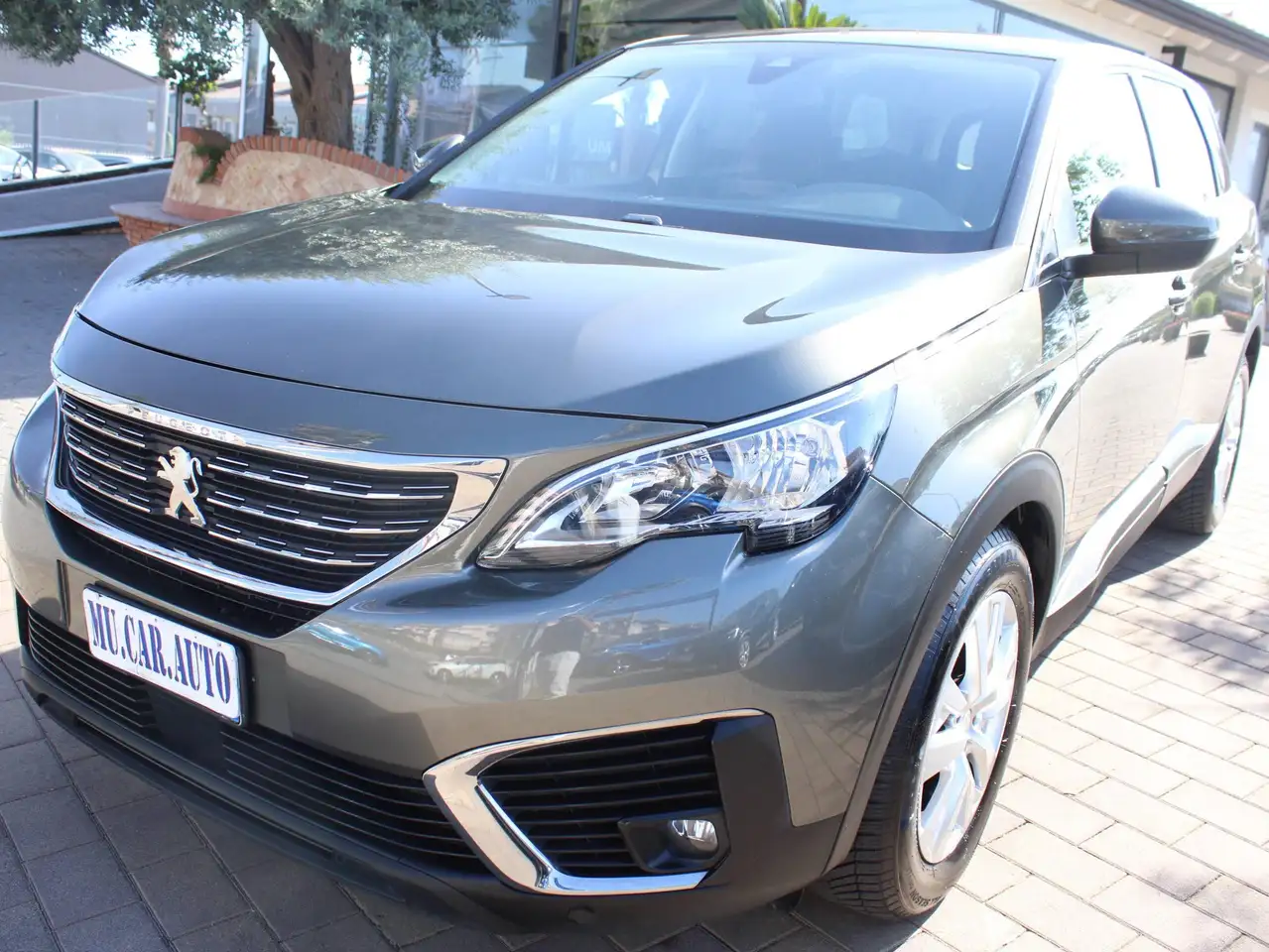 Peugeot 5008 5008 II 2019 1.5 bluehdi Allure s — photo 1 of 30