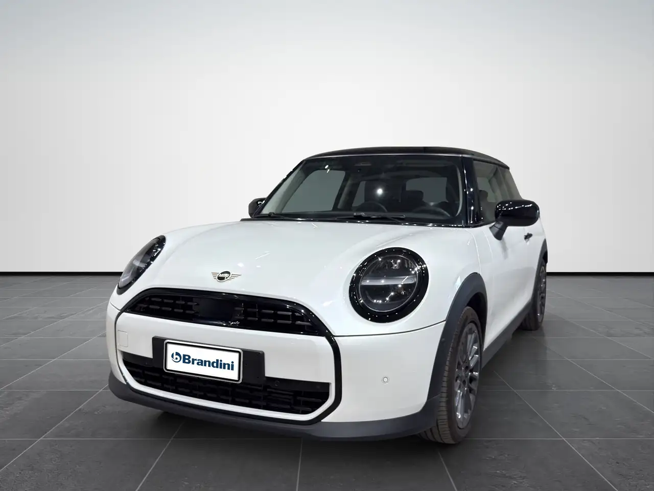 MINI Cooper 1.5 C Classic auto — photo 1 of 15