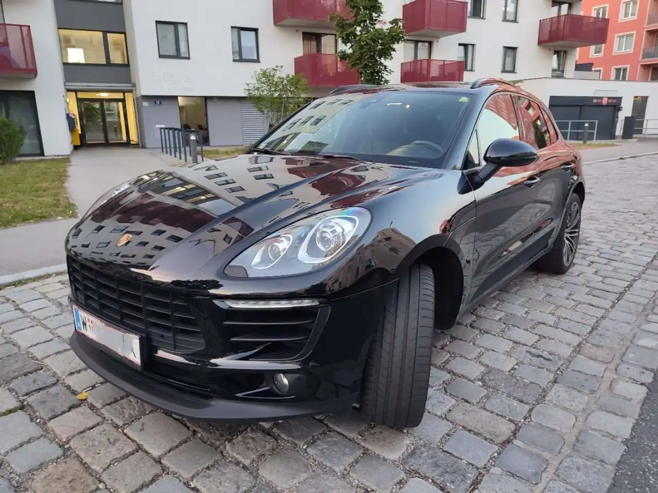 Porsche Macan Macan — photo 1 of 11