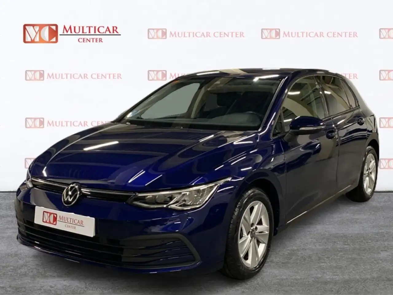 Volkswagen Golf 1.0 ETSI 81KW DSG LIFE 5P — photo 1 of 30