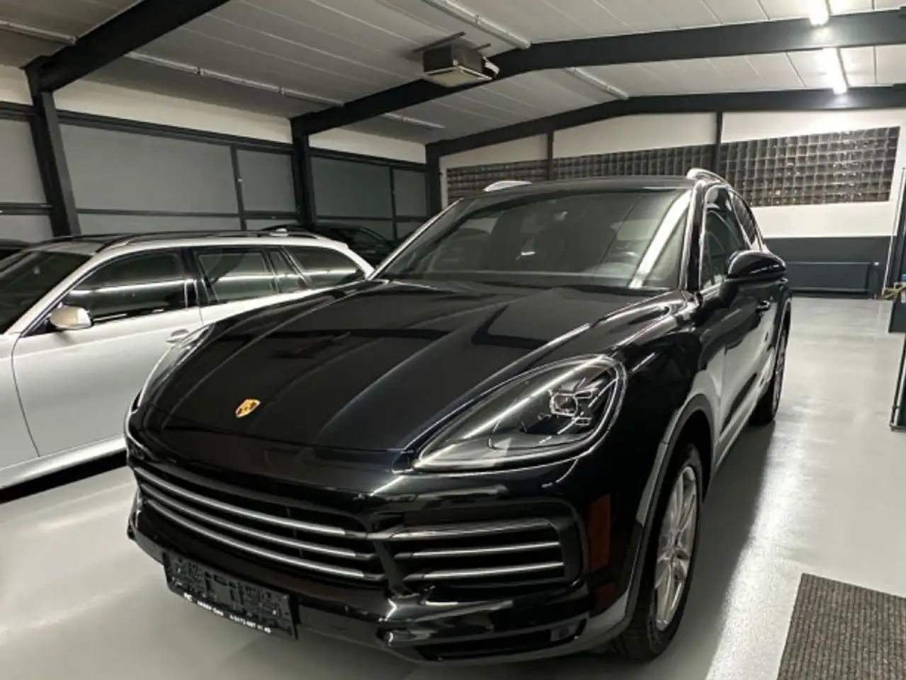 Porsche Cayenne S/Leder /Navi/LED/PDC/2.Hand/Apple Car — photo 1 of 19