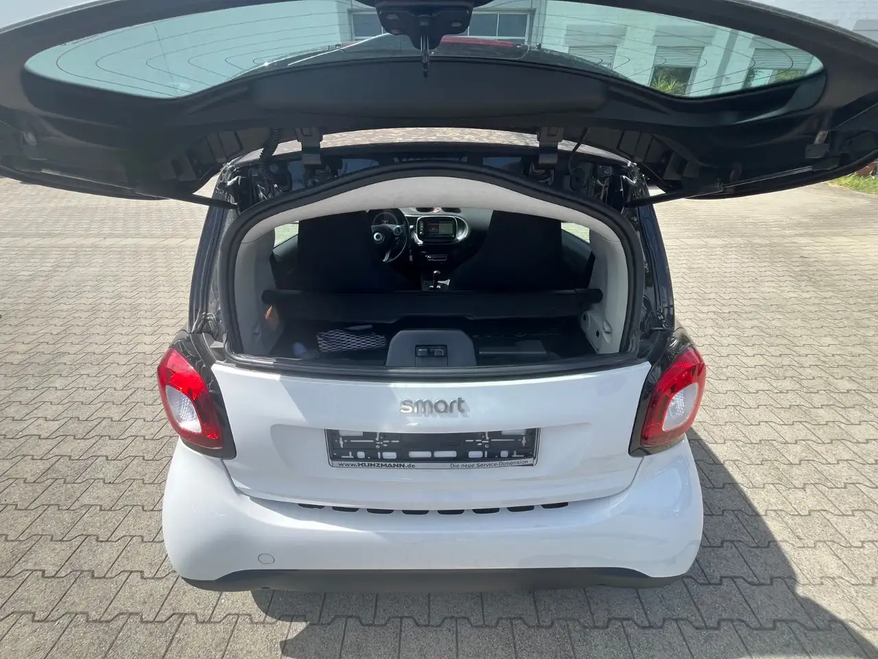 2018 smart forTwo fortwo coupe electric drive / EQ, photograph 6