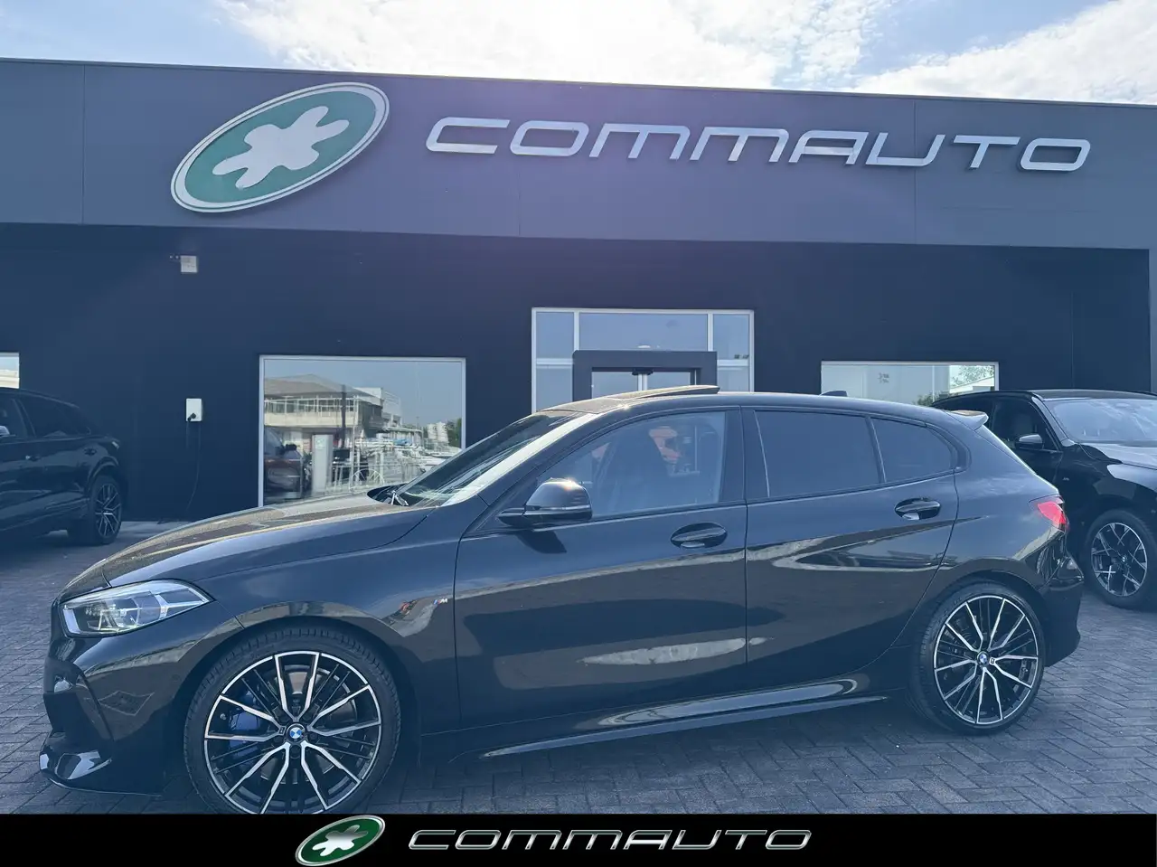 BMW 135 M 135i xDrive — photo 1 of 15