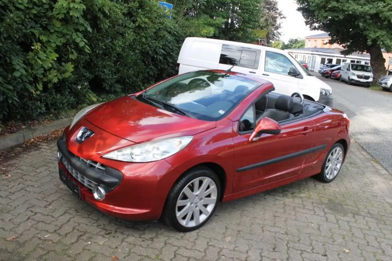Peugeot 207 CC Cabrio-Coupe Platinum — photo 1 of 16
