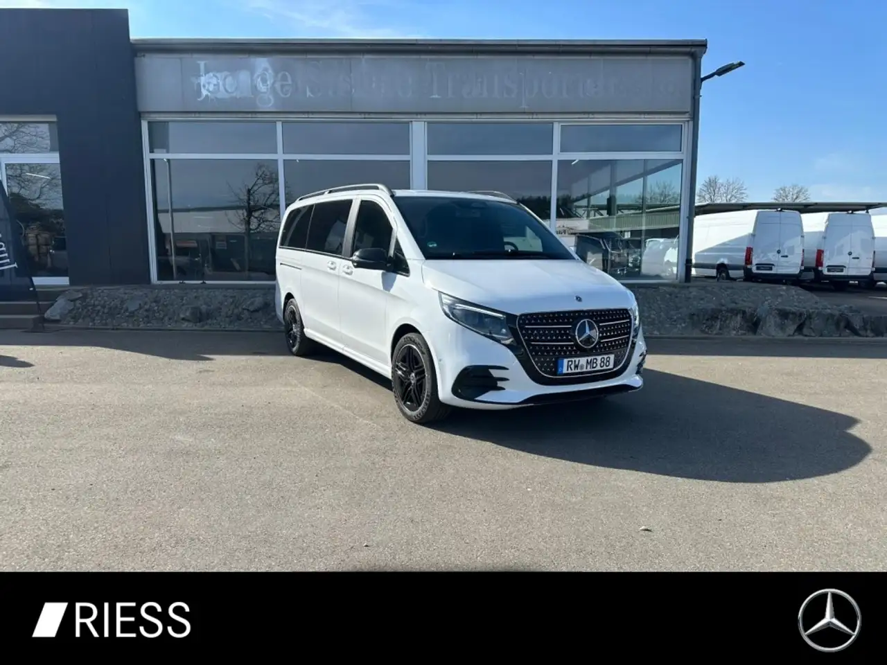 Mercedes-Benz V 300 d ALLRAD/AVANTGARDE/LANG/360°KAM/AHK/ACC/ — photo 1 of 14