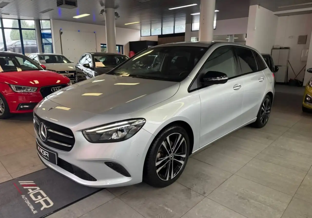 Mercedes-Benz B 180 TRES BIEN EQUIPEE / GARANTIE / BOITE AUTO — photo 1 of 15
