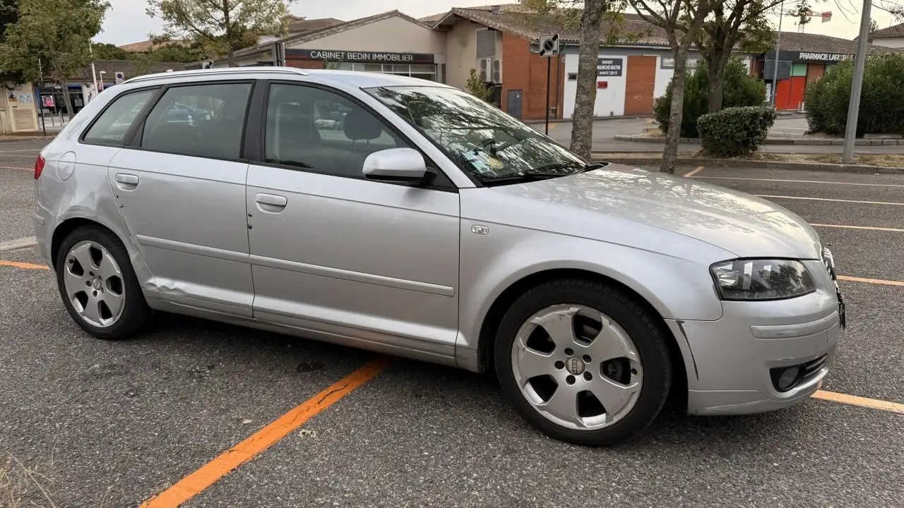 Audi A3 A3 SportBack 1.9 TDI Design Edition DPF — photo 1 of 9