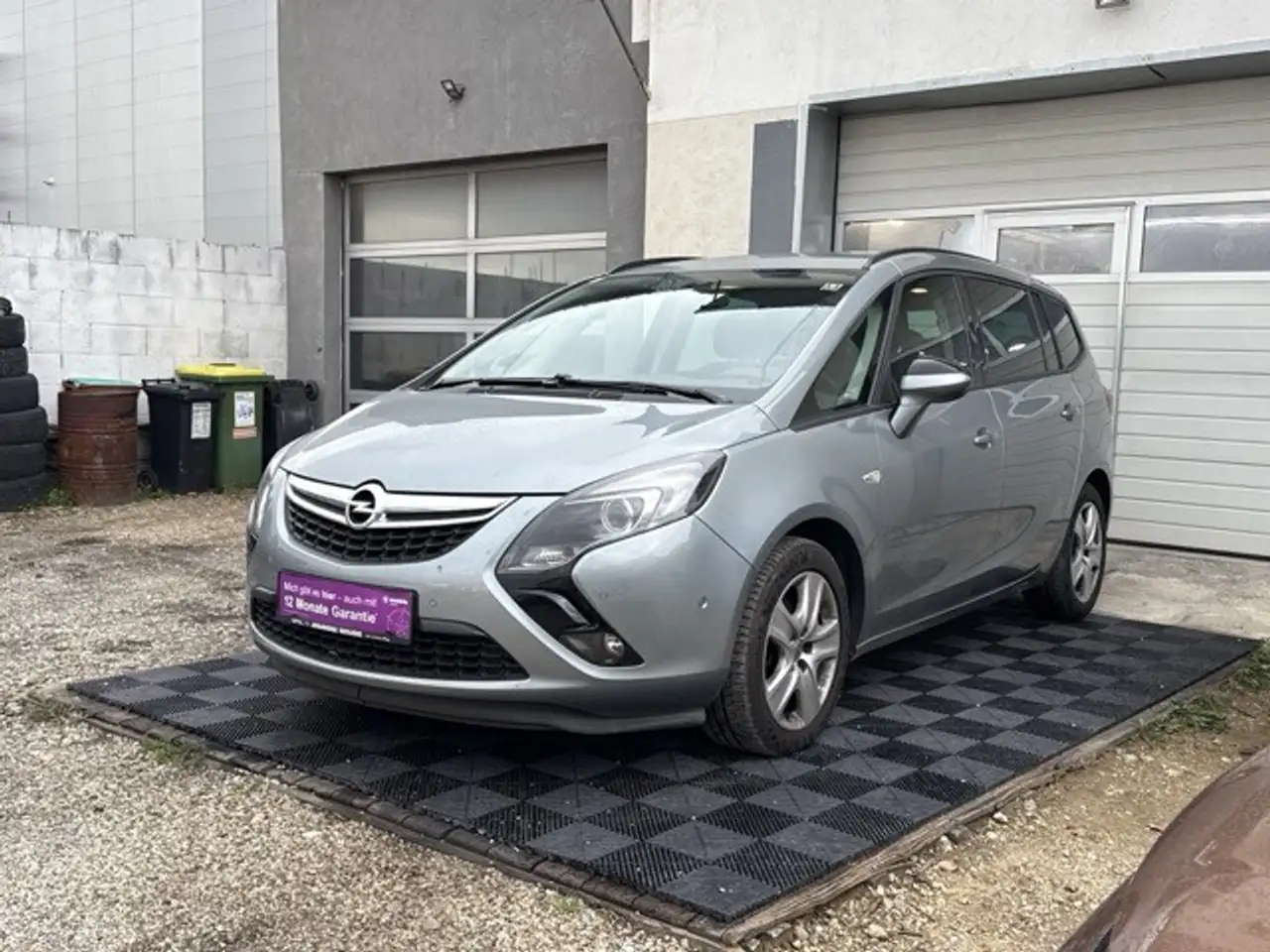 Opel Zafira Tourer 2,0 CDTI Ecotec Edition — photo 1 of 21