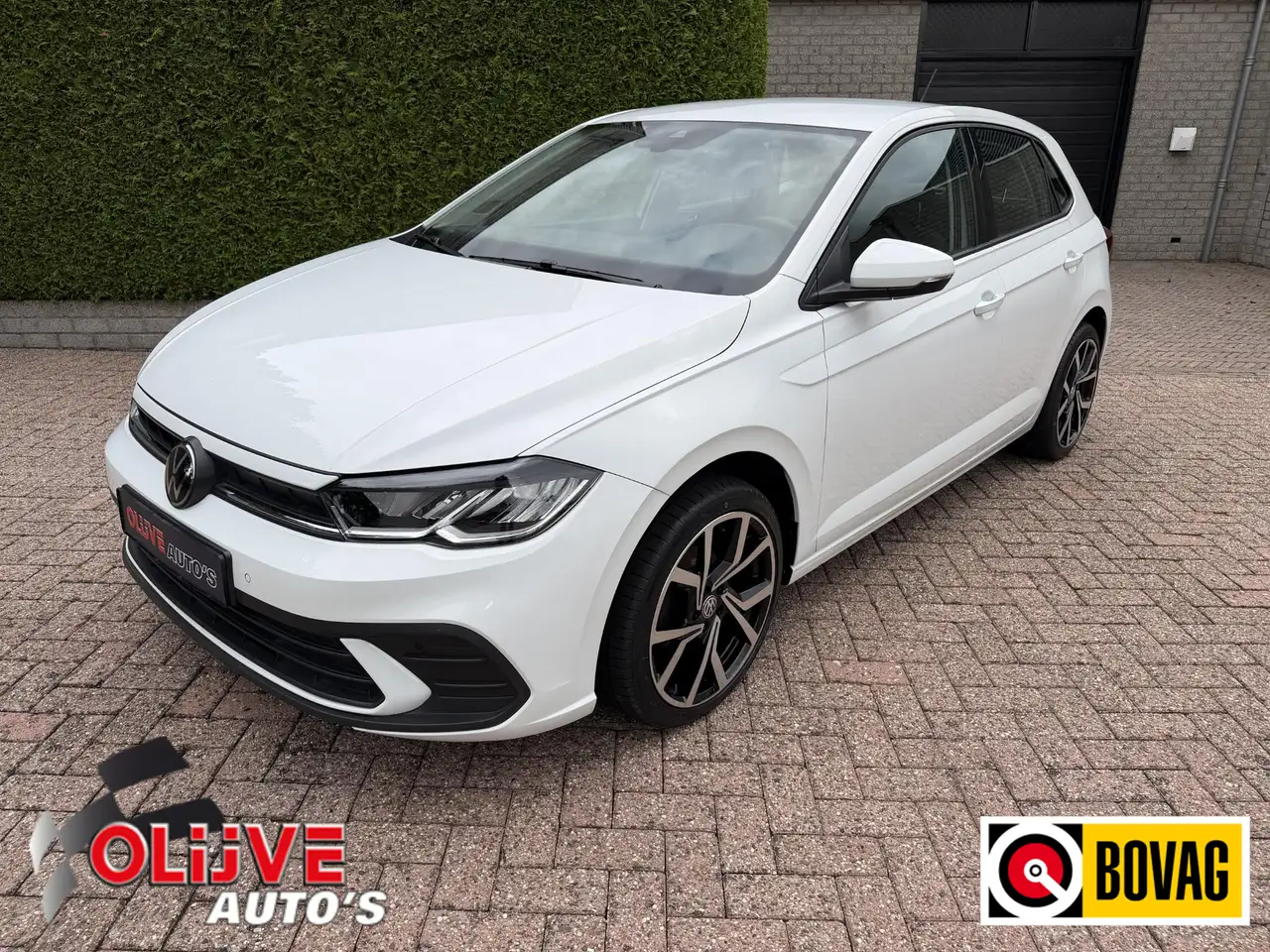 Volkswagen Polo 1.0 TSI Life Business DSG — photo 1 of 24