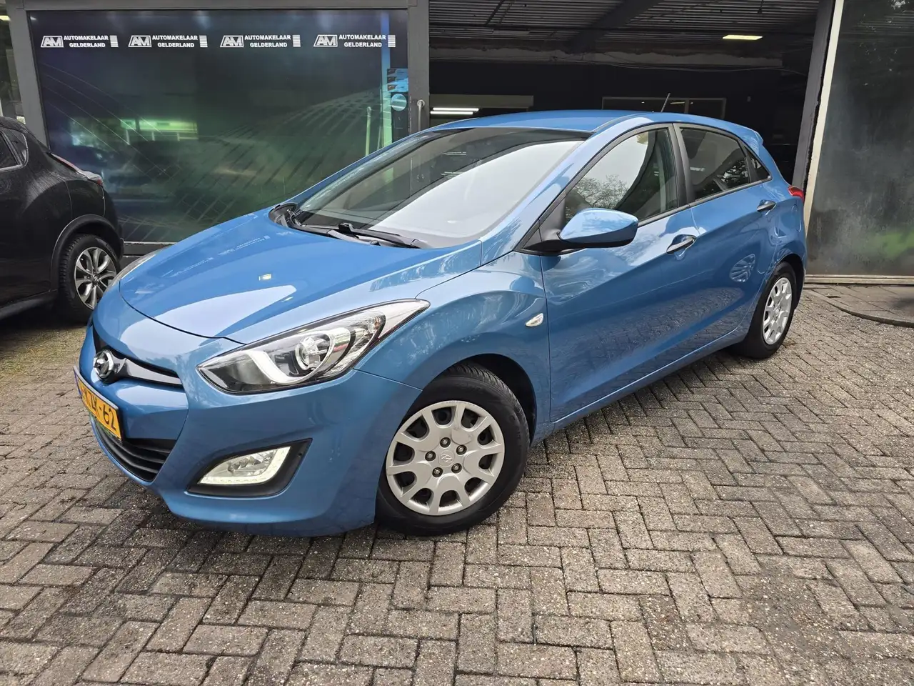 Hyundai i30 1.4 | 2E EIGENAAR |3/6 OF 12MND GARANTIE | AIRCO | — photo 1 of 32