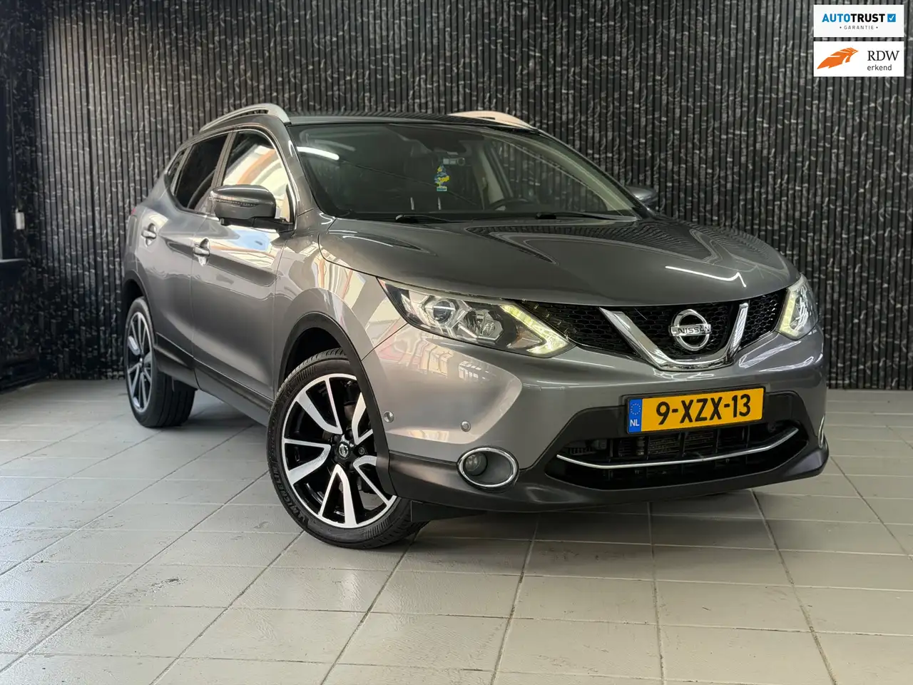 Nissan Qashqai 1.2 Tekna Automaat | 360 camera | leer | — photo 1 of 15