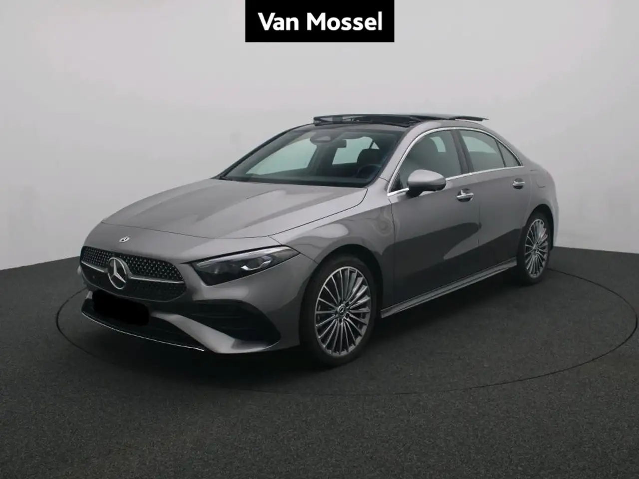 Mercedes-Benz A 250 e STAR EDITION + AMG LINE + PANO DAK + MULTIBEAM + — photo 1 of 15