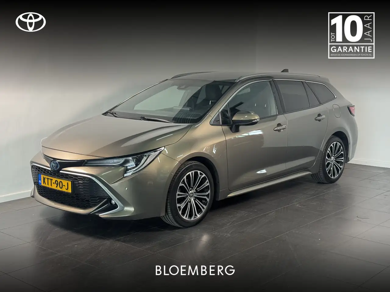 Toyota Corolla Touring Sports 1.8 Hybrid Executive Limited | Blin — photo 1 of 23