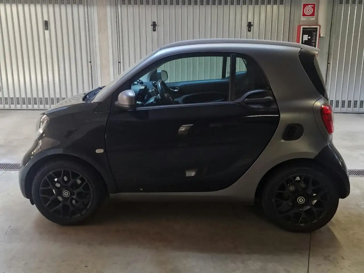 smart forTwo Fortwo III 2015 0.9 t Passion 90cv twinamic my18 — photo 1 of 8