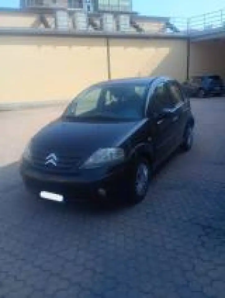 Citroen C3 1.1 — photo 1 of 10