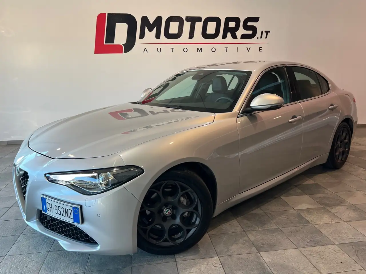 Alfa Romeo Giulia Giulia 2.0 Super 200cv auto — photo 1 of 15