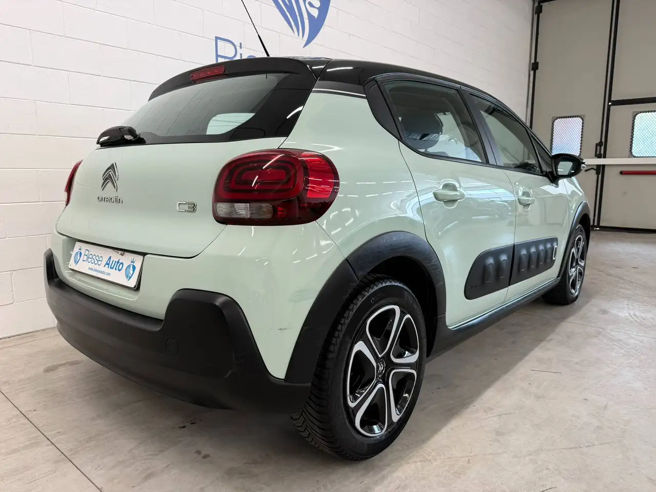2017 Citroen C3 C3 1.2 Puretech Live 68cv NEOPATENTATI, photograph 4