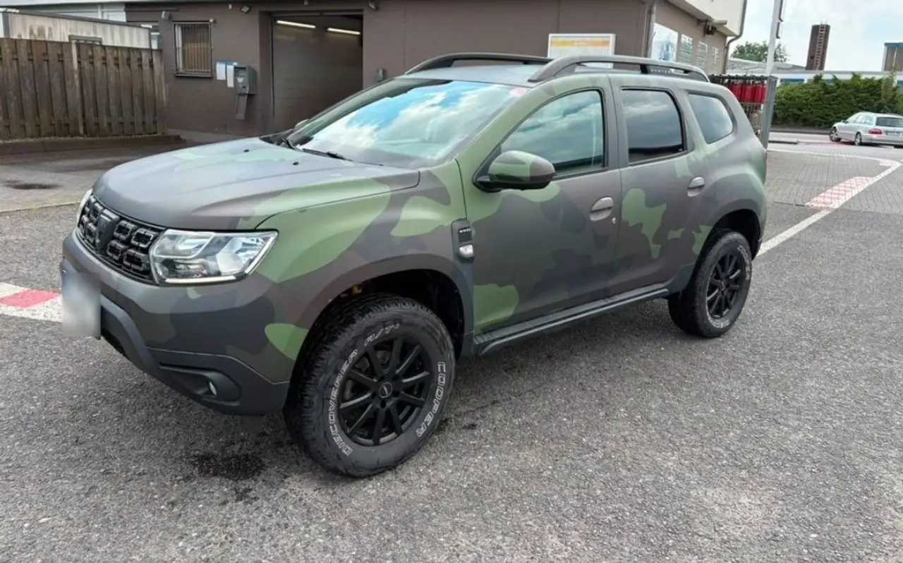 Dacia Duster dCi 116 4x4 — photo 1 of 1