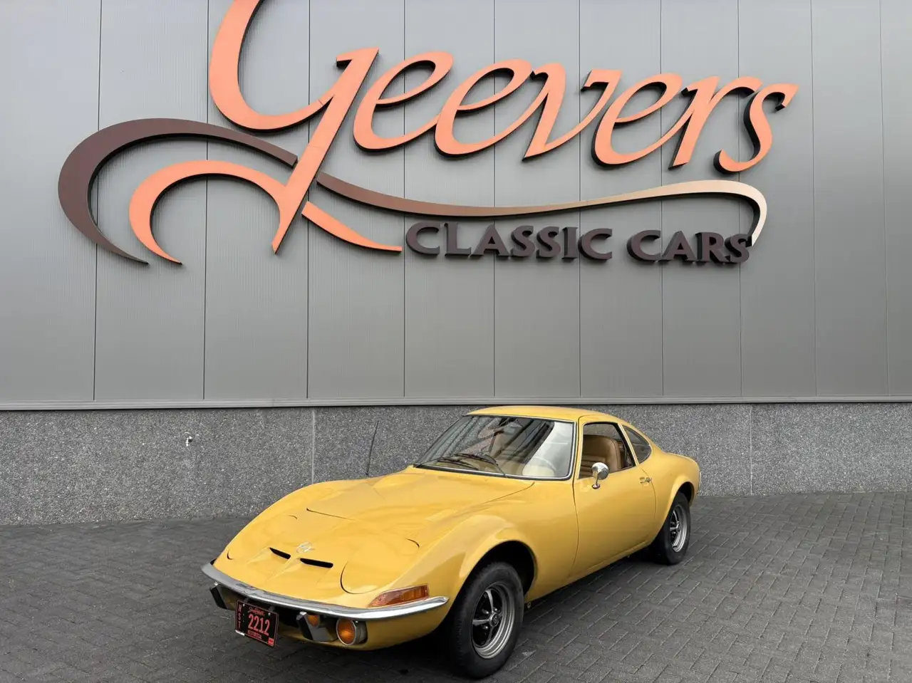 Opel GT Coupe — photo 1 of 40