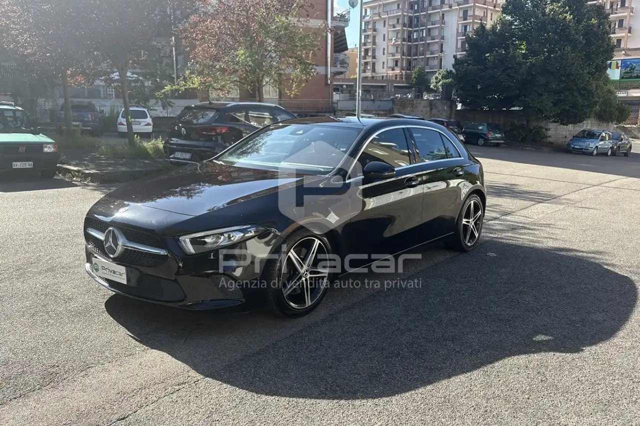 Mercedes-Benz A 250 A 250 Automatic Premium — photo 1 of 15