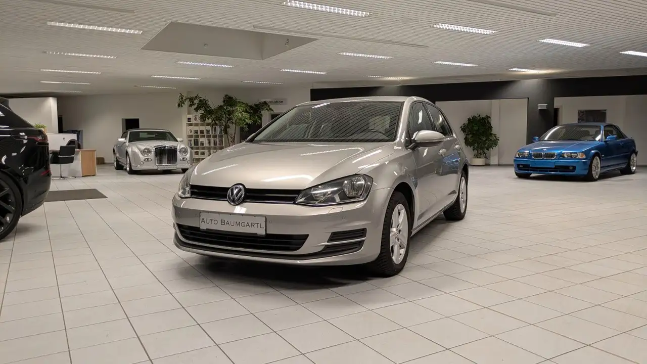 Volkswagen Golf VII Lim. Comfortline BMT 1.2 TSI SHZ/PDC.. — photo 1 of 15