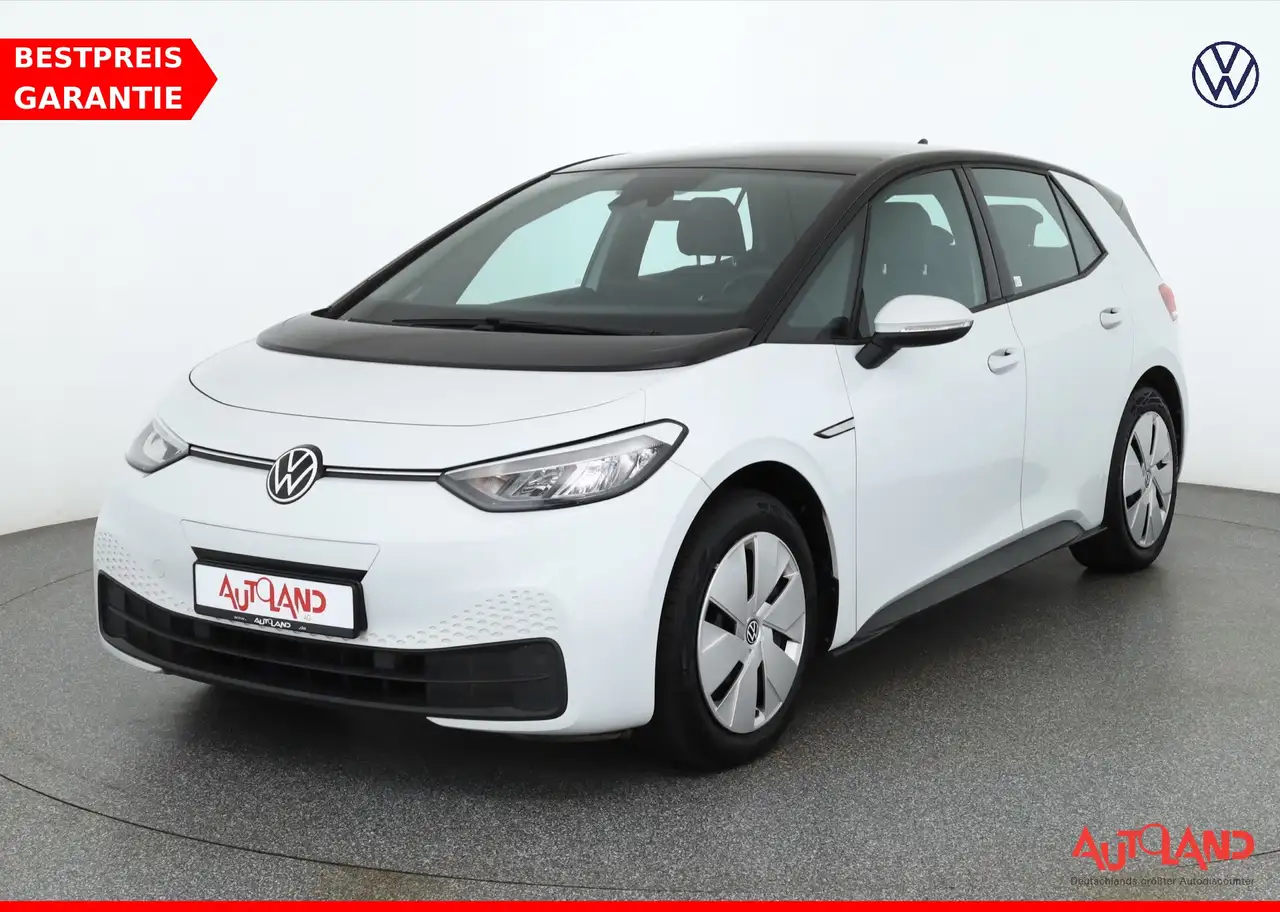 Volkswagen ID.3 Pure Performance LED Navi App-Connect DAB — photo 1 of 27