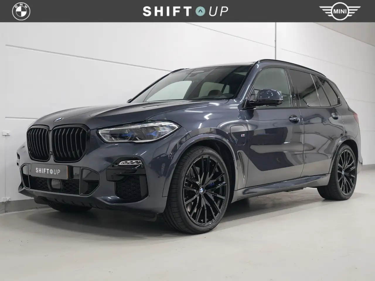 BMW X5 xDrive45e M-Sport | Panoramadak | CoPilot | Laser — photo 1 of 40