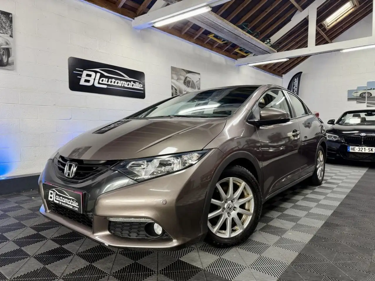 Honda Civic 1.8 i-VTEC - BVA 2012 — photo 1 of 22
