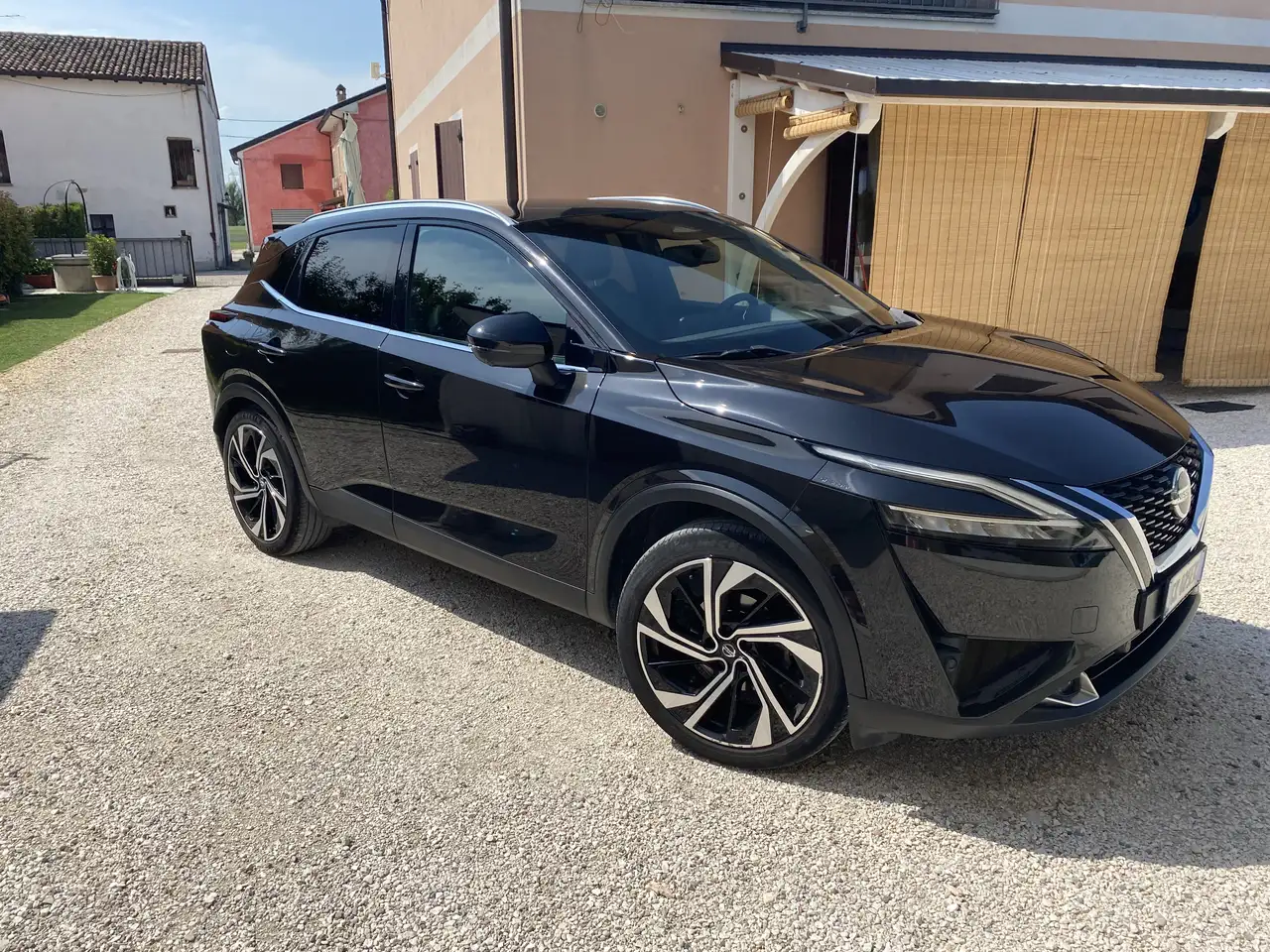 Nissan Qashqai 1.3 mhev Tekna+ 2wd 158cv xtronic — photo 1 of 15