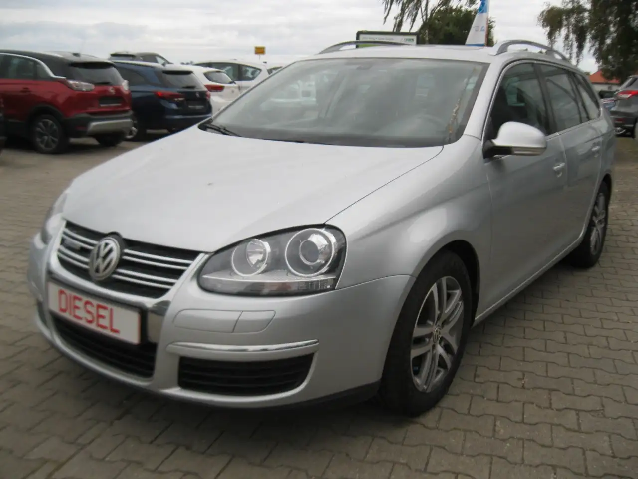 Volkswagen Golf V Var. 1.9 TDI BM Sportline *Navi+Xenon* — photo 1 of 25
