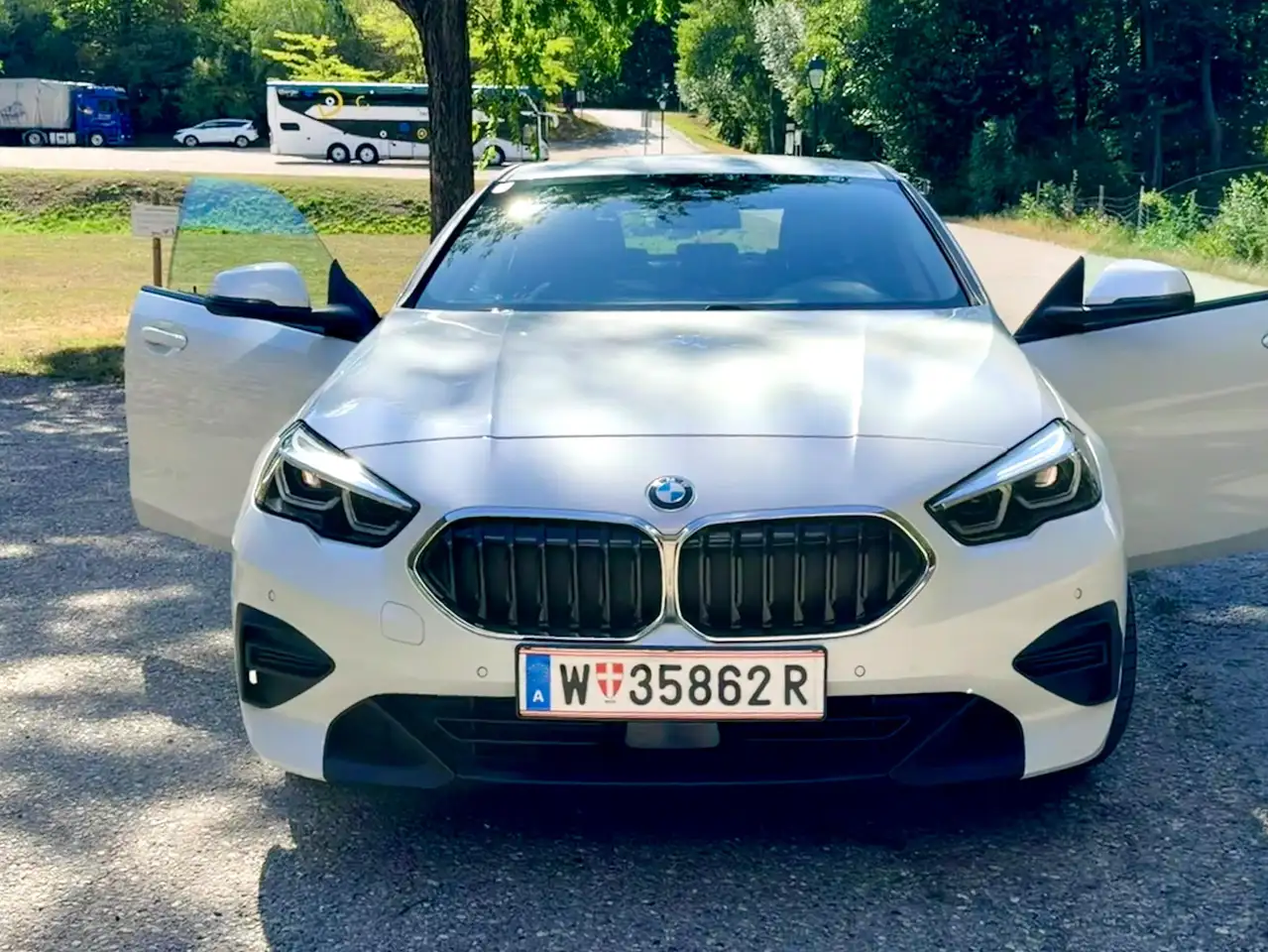BMW 220 220i Gran Coupe Aut. — photo 1 of 14