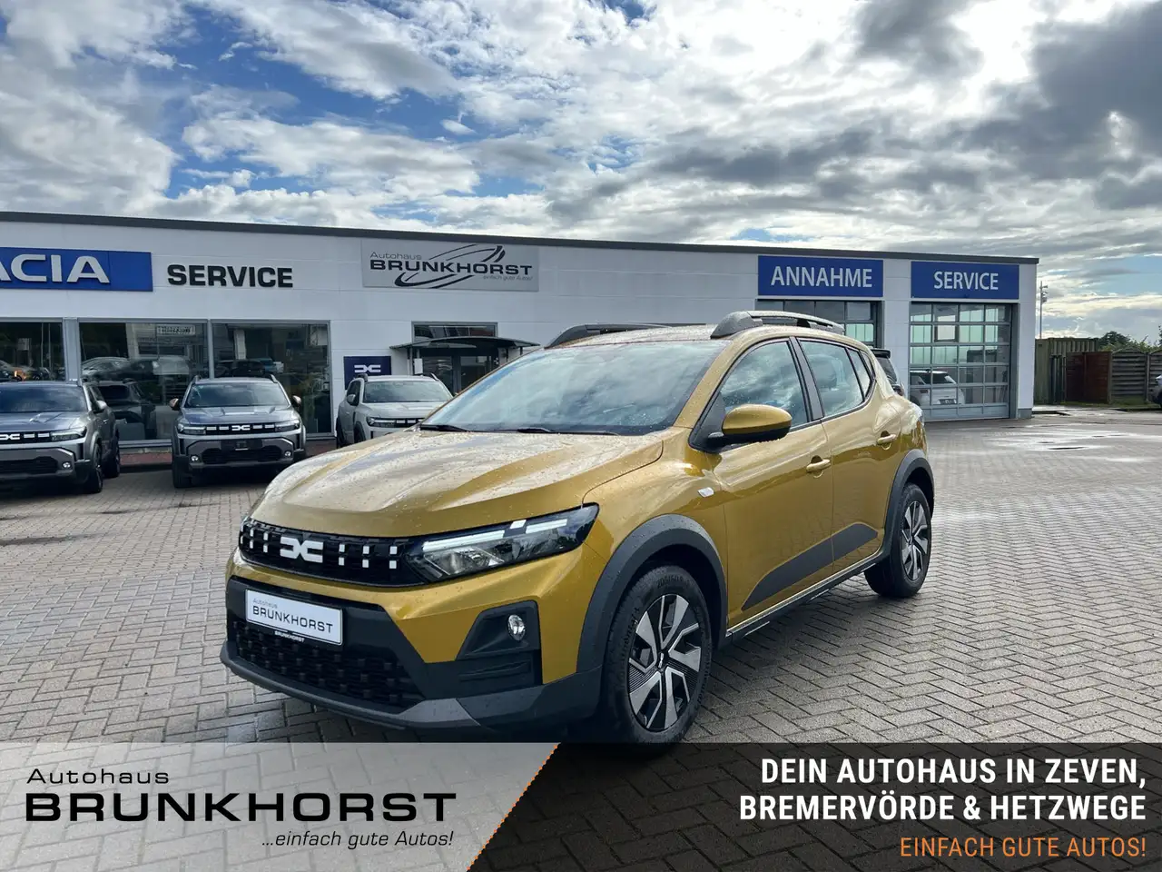 Dacia Sandero Stepway TCe 110 Expression SHZ+RFK+NAVI — photo 1 of 27
