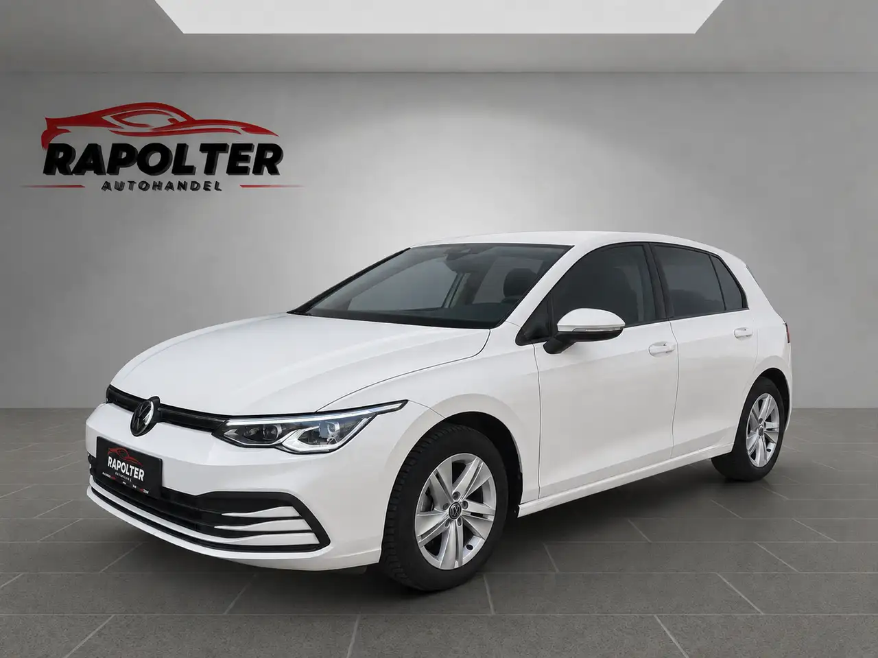 Volkswagen Golf 1,5 eTSI mHev Style DSG/Matrix-IQ.Light/ACC/Navi — photo 1 of 31