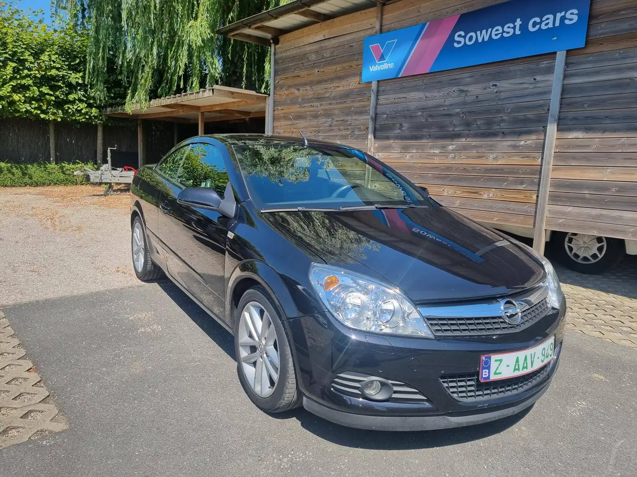 Opel Astra Astra TwinTop 1.9 CDTi Cosmo FAP — photo 1 of 15