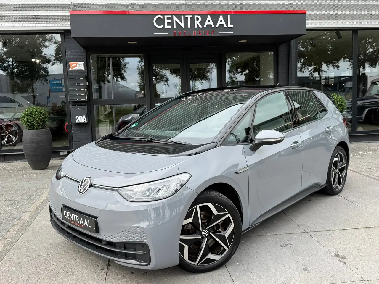 Volkswagen ID.3 Pro Edition Advantage 58 kWh 204PK|Carply|BTW|Ambi — photo 1 of 37