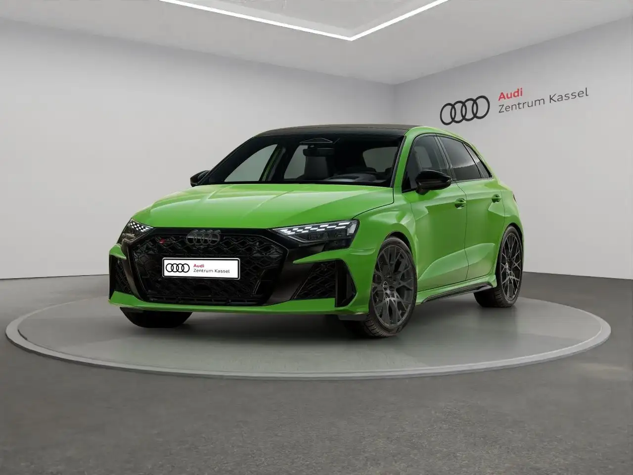 2026 Audi RS3 RS 3 Sportback Matrix SONOS HuD Pano Kamera, photograph 2