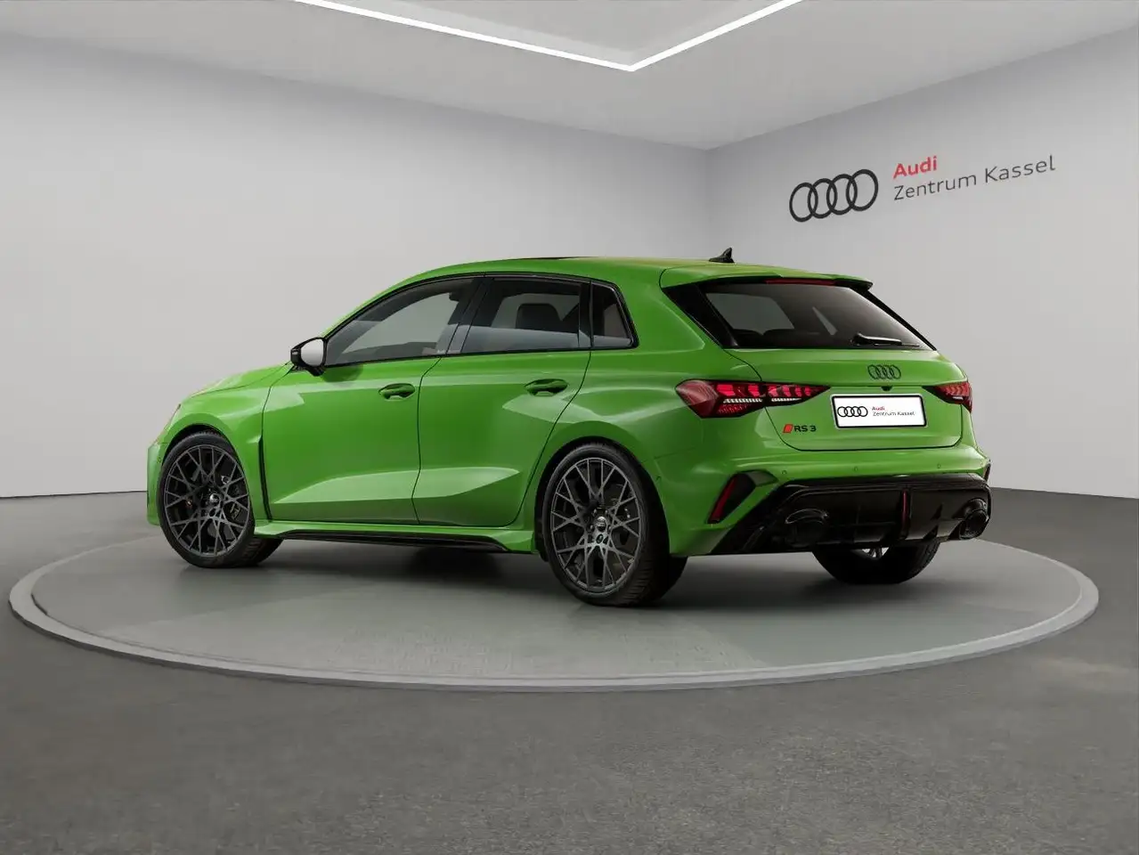 2026 Audi RS3 RS 3 Sportback Matrix SONOS HuD Pano Kamera, photograph 4