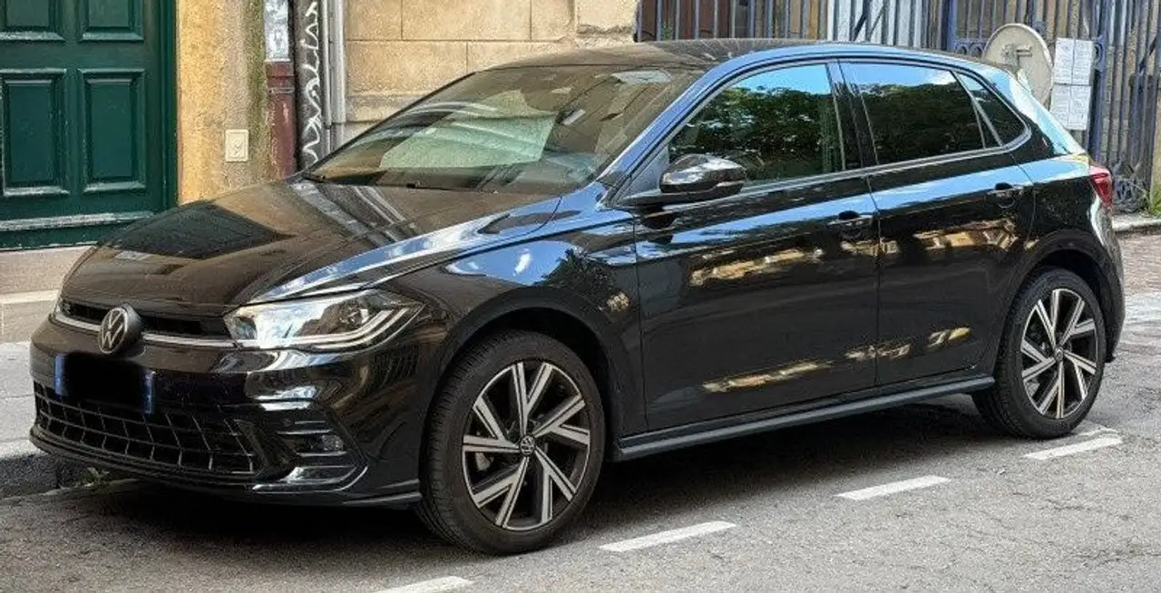 Volkswagen Polo 1.0 TSI 116CH R-LINE DSG7 — photo 1 of 5