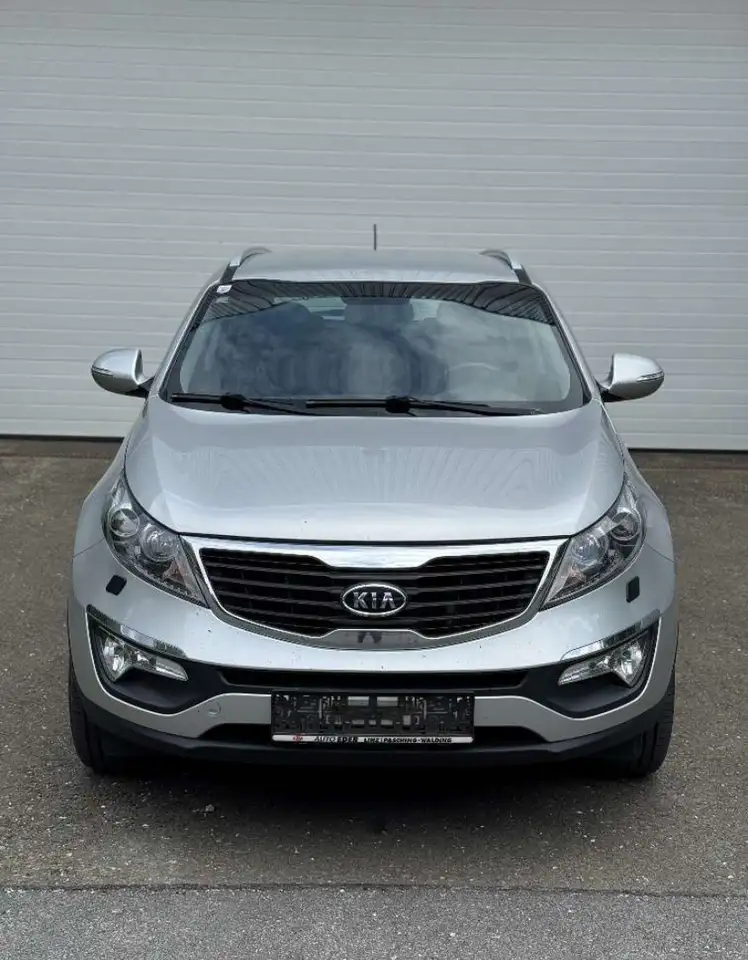 Kia Sportage Active 2,0 CRDi 4WD DPF — photo 1 of 12