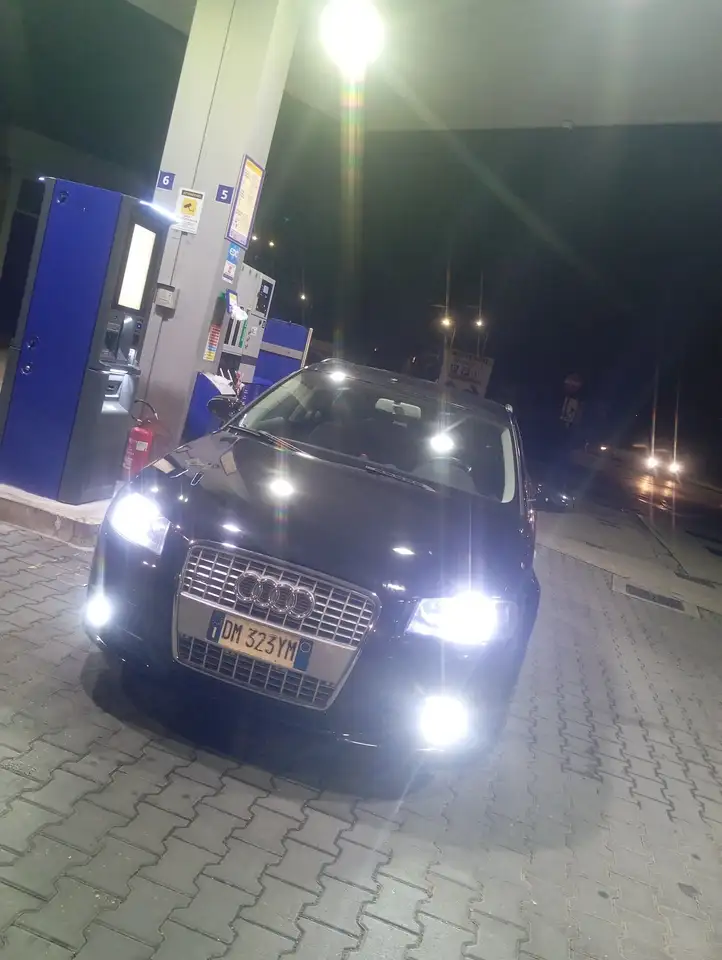 Audi A3 Sportback 2.0 tdi Ambition — photo 1 of 11
