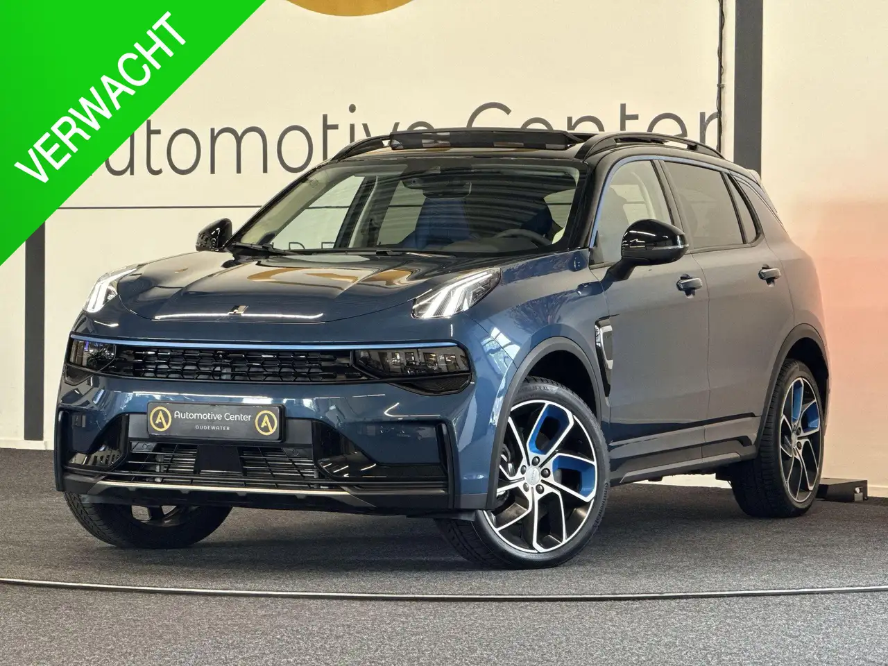 Lynk & Co 01 1.5 PHEV MY22 | 6,6 KWH | PANO | 360 CAMERA | ACC — photo 1 of 40